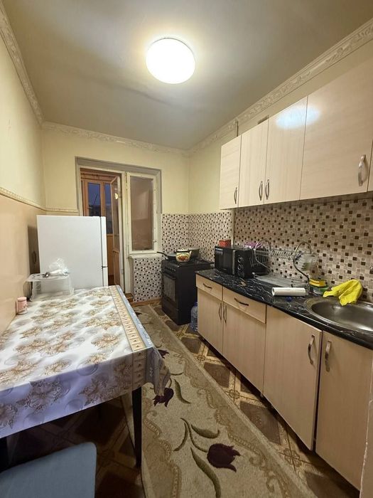 Сдаётся 2 комнатная квартира в Алмалыке.