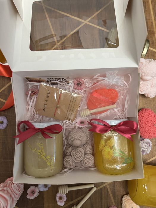 Cutie cadou 1 & 8 Martie