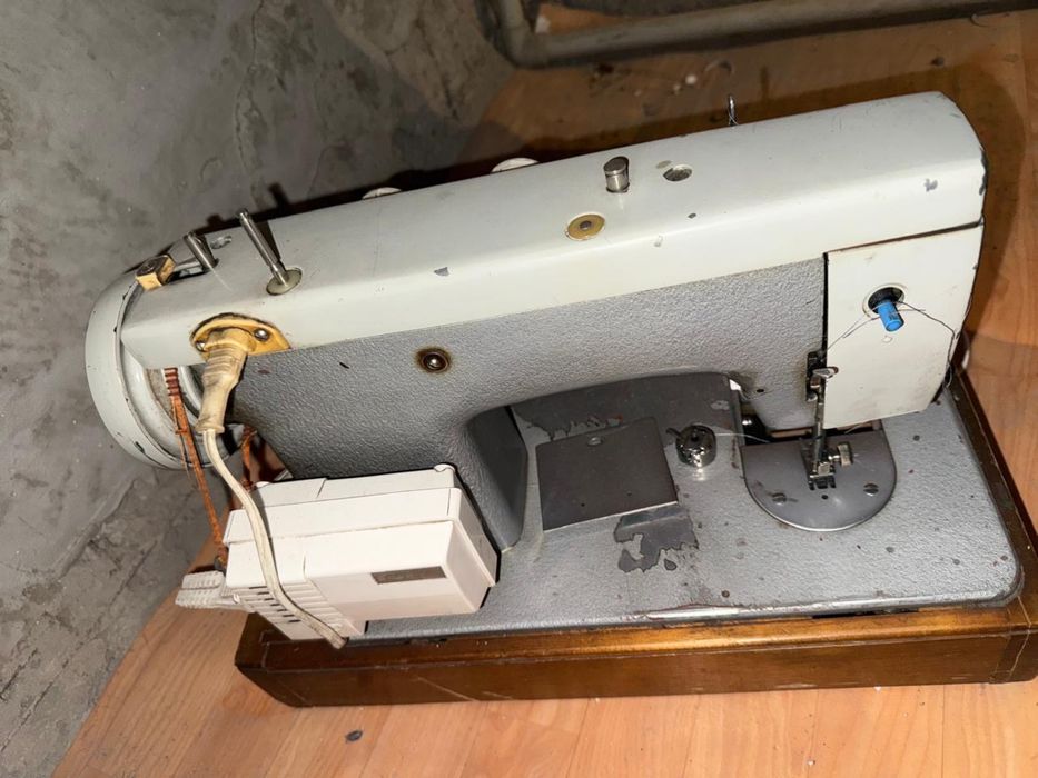 швейная машина - Подольск 142