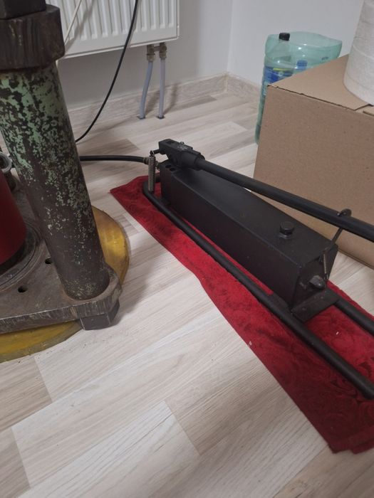 Пресс гидравлический на 100тн