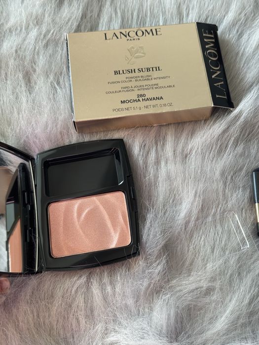 Blush Chanel/Lancome