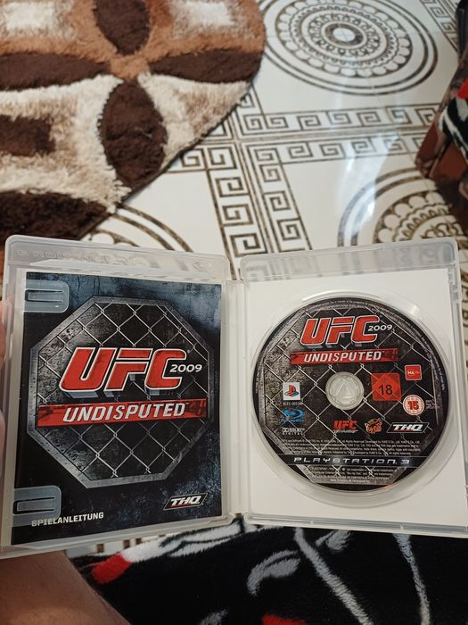 Vând joc ps 3 ufc 2009 undisputed