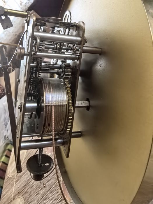 Немски часовник ОГРОМЕН