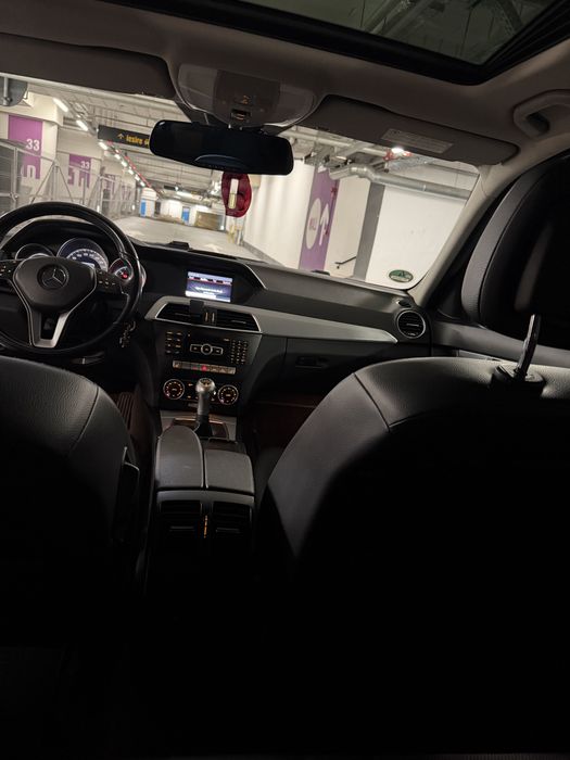 Mercedes C220 170cp