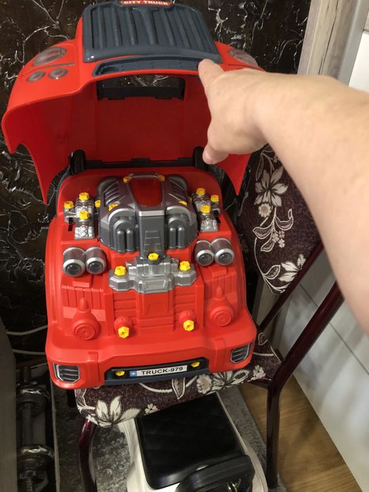 детски камион механик