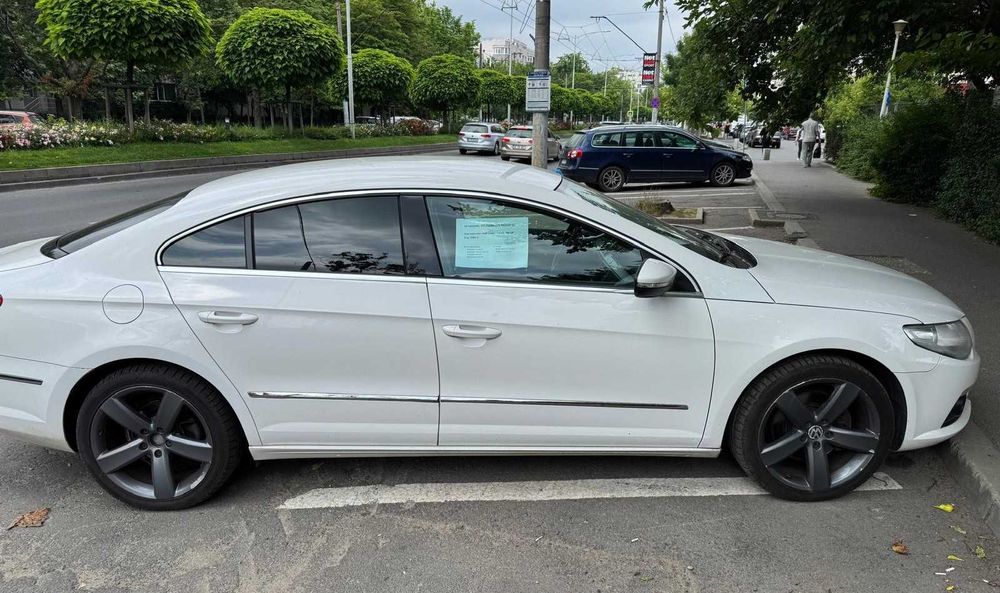 VOLKSWAGEN PASSAT CC – 2009 (151.000 km )