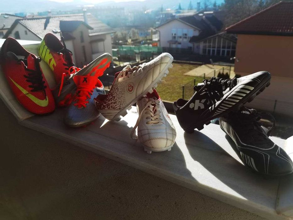 бутонки за футбол