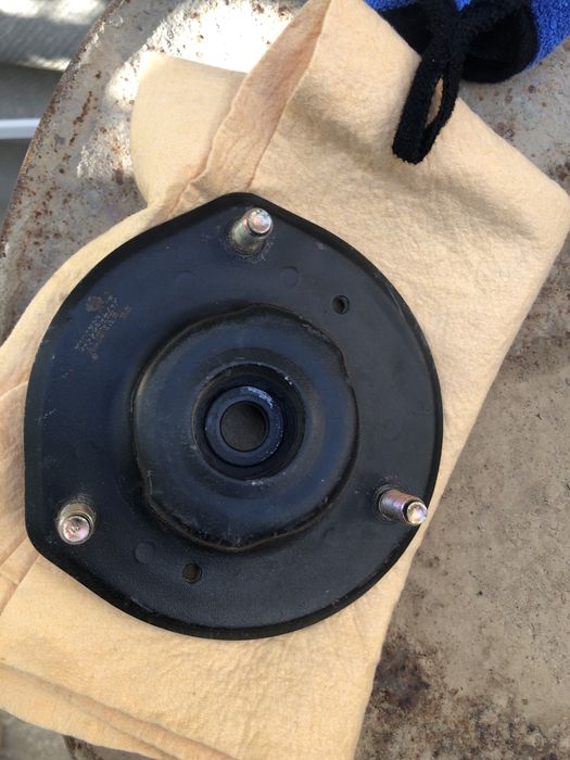 Камри 20ға сатылады