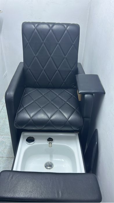 Продам педикюрное кресло