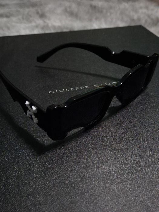 Ochelari de soare Off White Cady negri