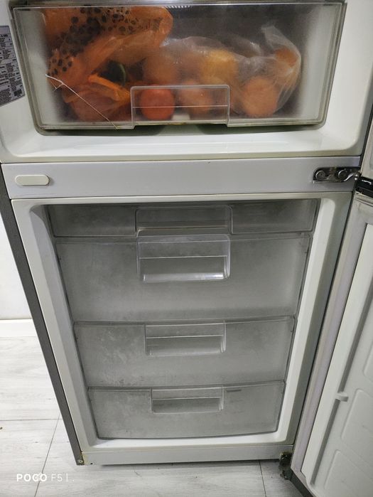 Продам Холодильник LG в отличном рабочем состоянии