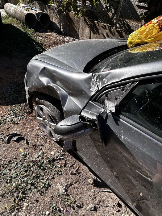 Продавам Golf 6 на части или цяла