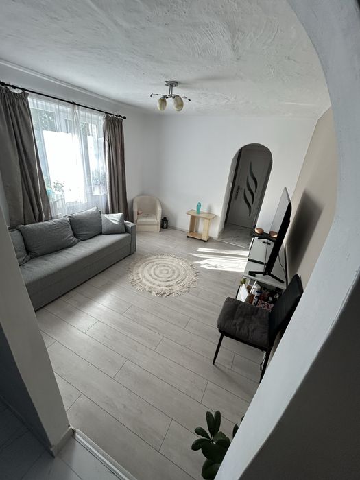 Vand apartament 2 camere