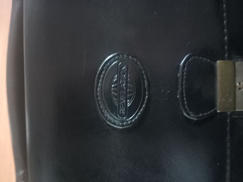 Servietă bărbatească din piele