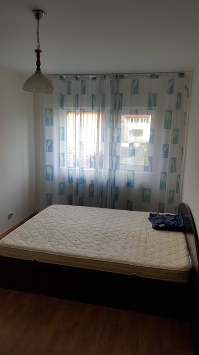 Vând apartament str. Plopilor Florești