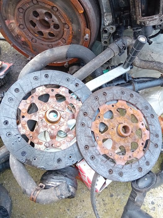 Vând piese peugeot 307 1.6hdi 109cp