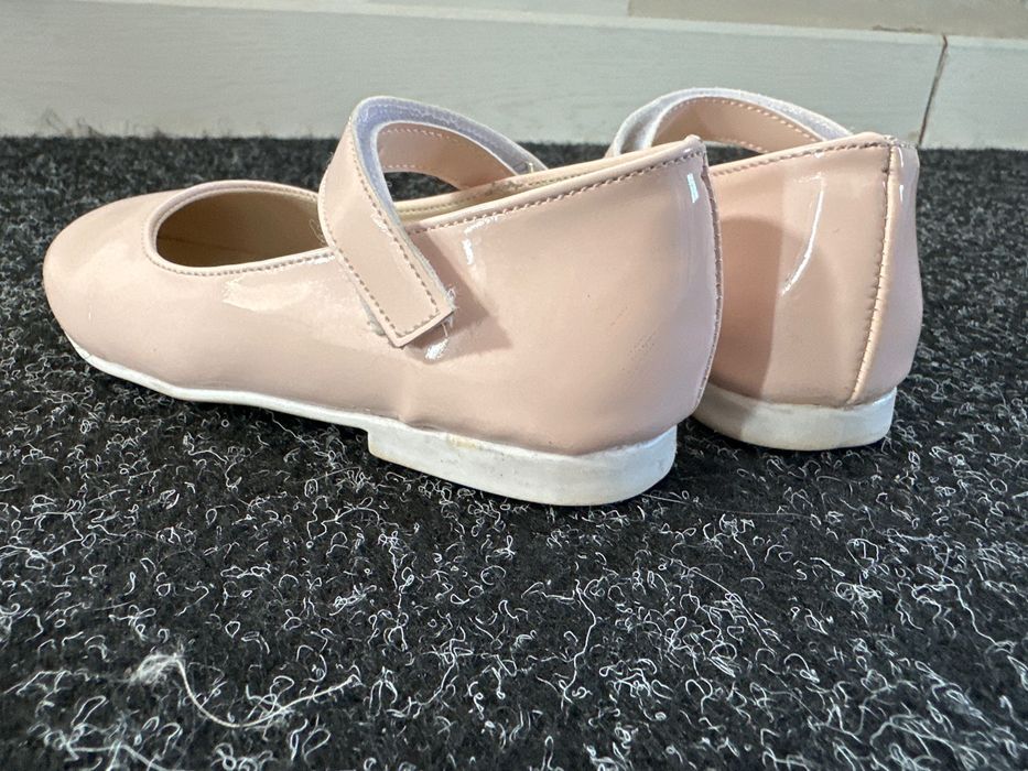 Туфли на девочку