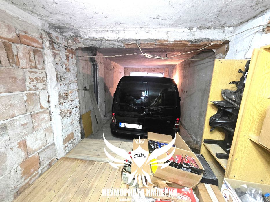 Продавам гараж/магазин/помещение/офис 42кв.м. в гр.Асеновград в кв.Казармата
