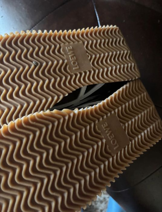 Loewe sneakers 38