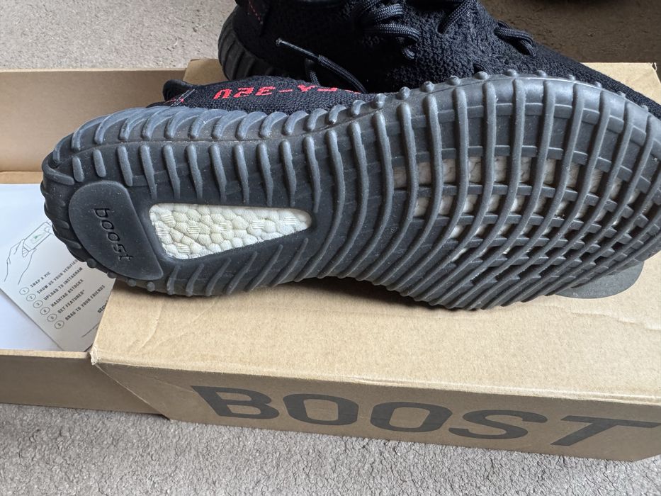 Adidas Yeezy Boost 350 V2 Bred