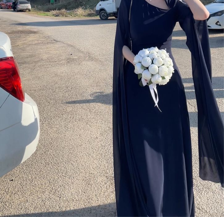 Вечернее платье синее