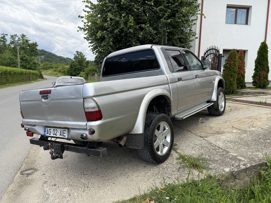 Mitsubishi L200 autoutilitara 4x4 2003 AC
