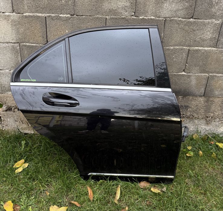 Задна дясна врата - Mercedes C(w204)