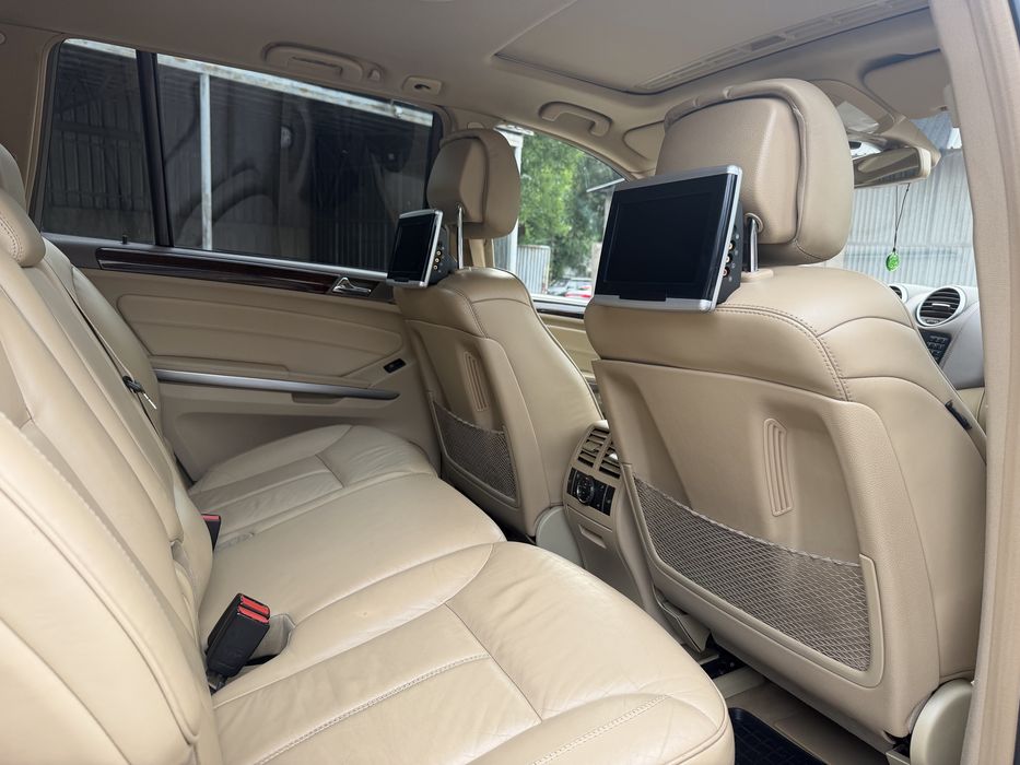 Mercedes benz GL500