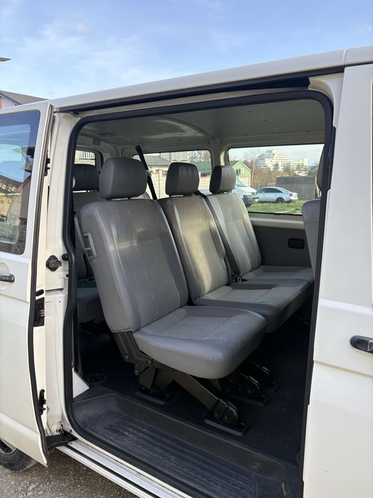 VW T5Caravel 9locuri 2010,1.9 TDI 105CP,AC.Euro4 RAR efectuat