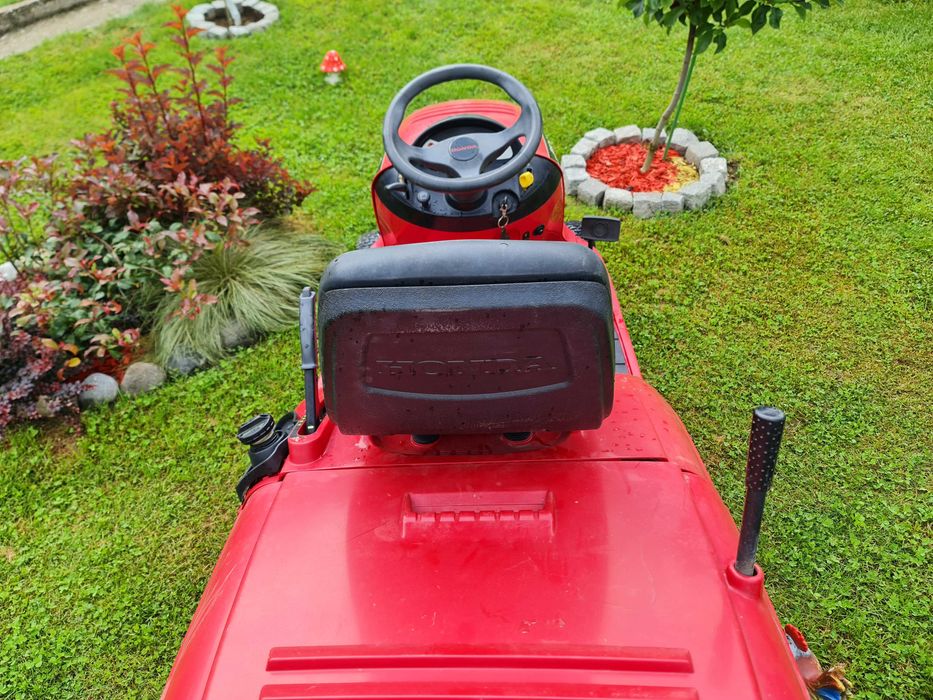 тракторна косачка HONDA 2315 V-TWIN