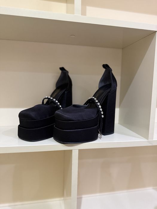 Срочно продам обувь