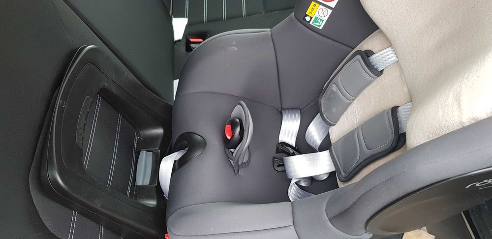 Scaun auto pentru copil BRITAX ROMER