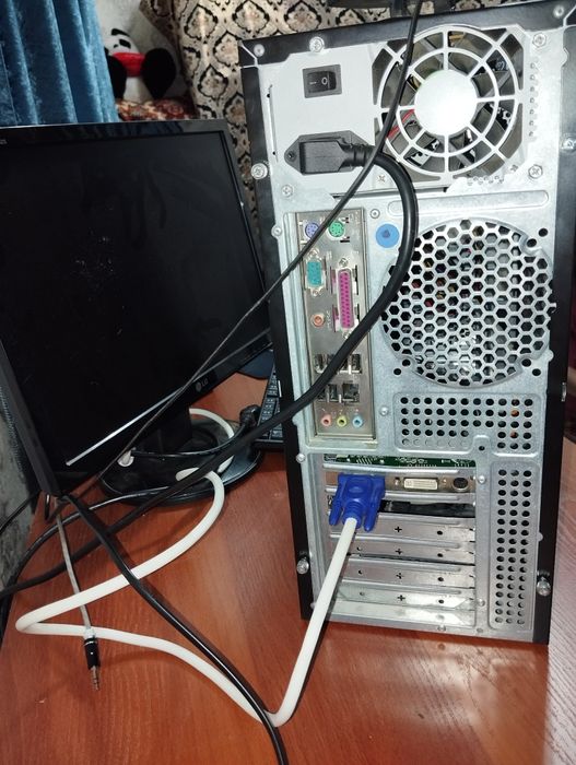 Срочно ASUS GUGABAYTE KOMPYUTER Microlab orginal kalonkasi bilan birga