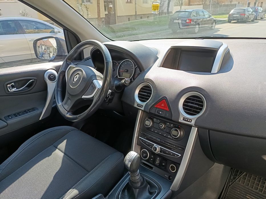 Vând Renault koleos