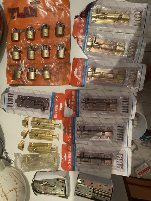 Щеколды, пелти замки