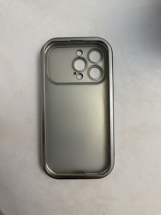 продам новый чехол Iphone 14 Pro