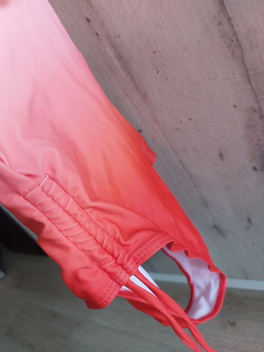 Цял бански цвят корал