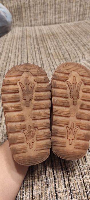 Продам Уги детские