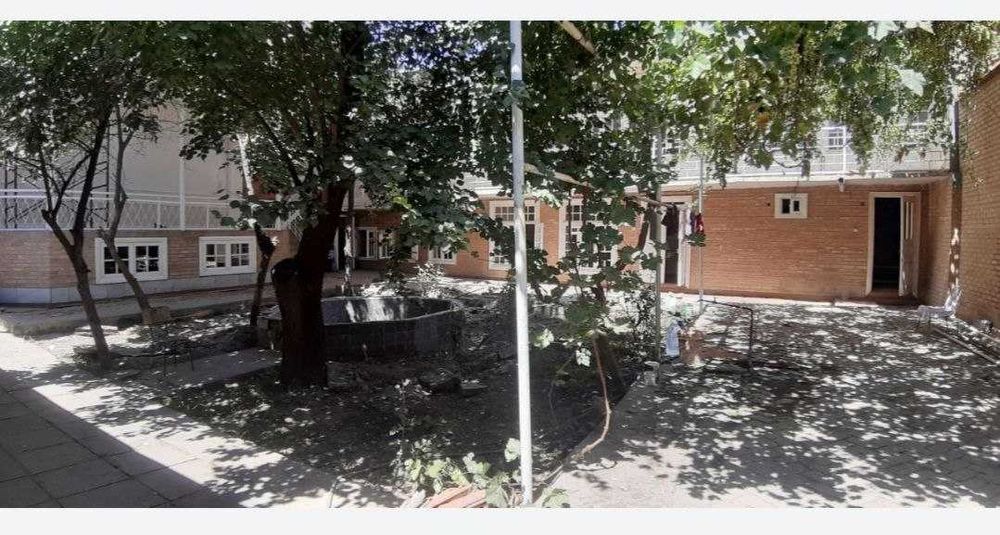 7 хонали, 6 сотикдан иборат булган  ховли сотувда,