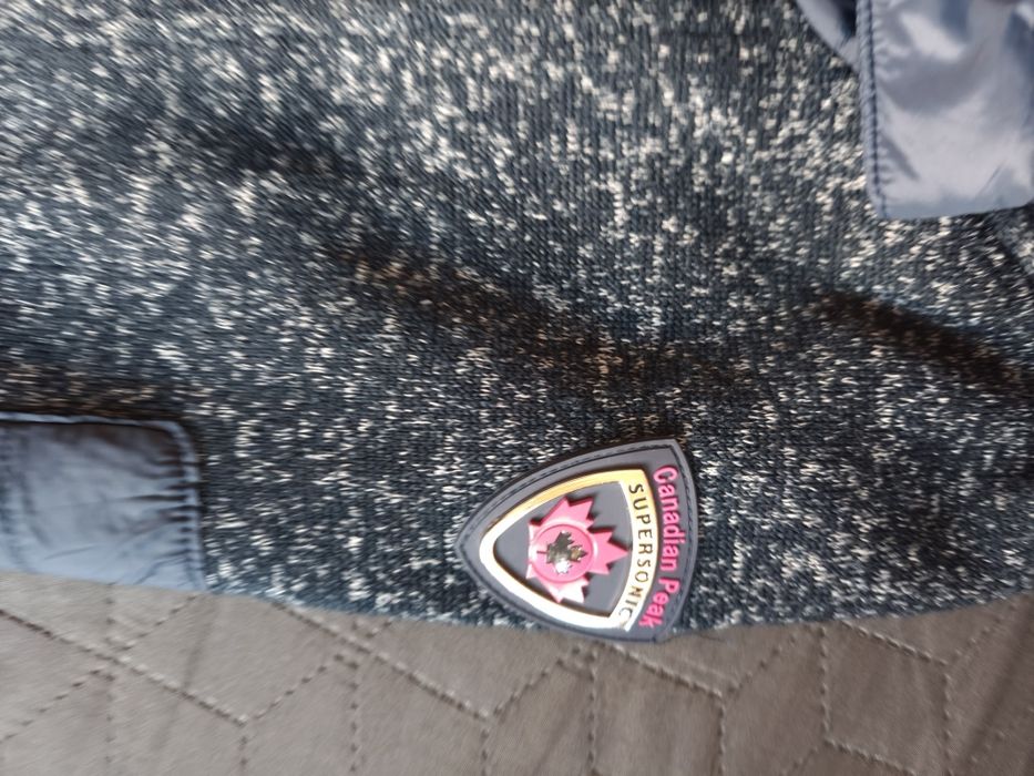 Дамски суичър М размер