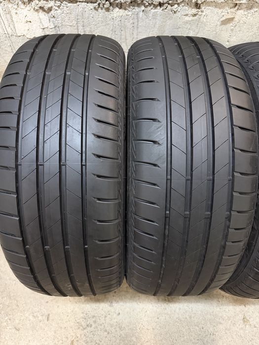 235/55/18 Bridgestone 4бр дот21