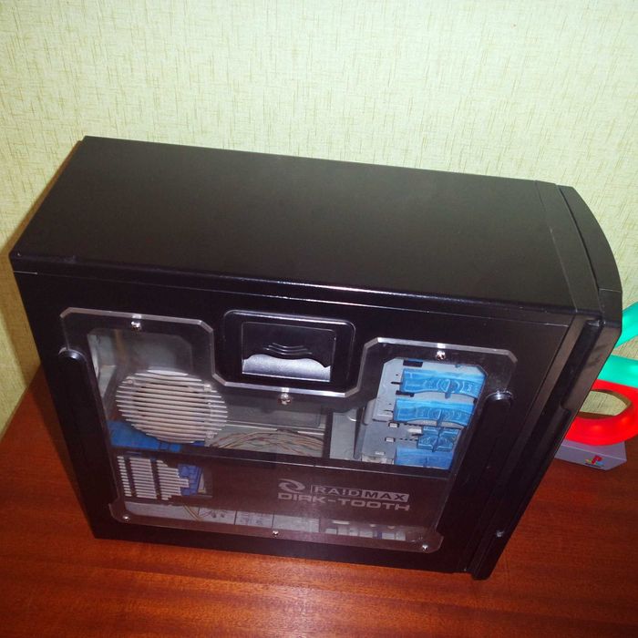 Компьютерный корпус RAIDMAX Smilodon