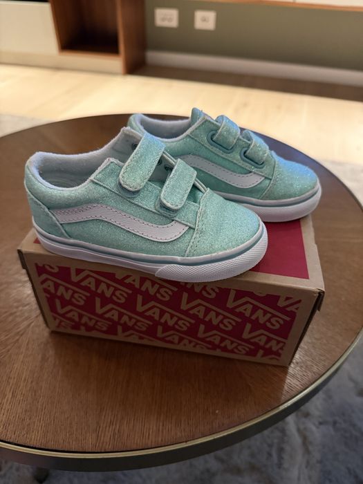 Adidasi fetite Nike, Puma, Vans