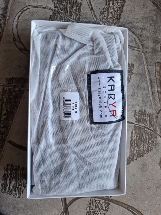 Продаётся бумажник Karya