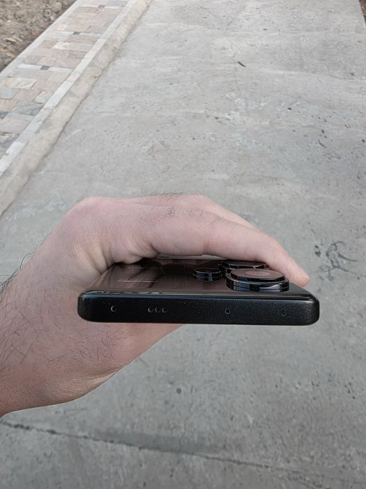 Redmi Note 13 Pro + 5G 12/ 256 gb ideal sotiladi