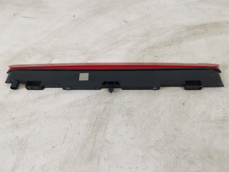 Порше Макан / Porsche Macan Оригинална спирачна светлина в добро състо