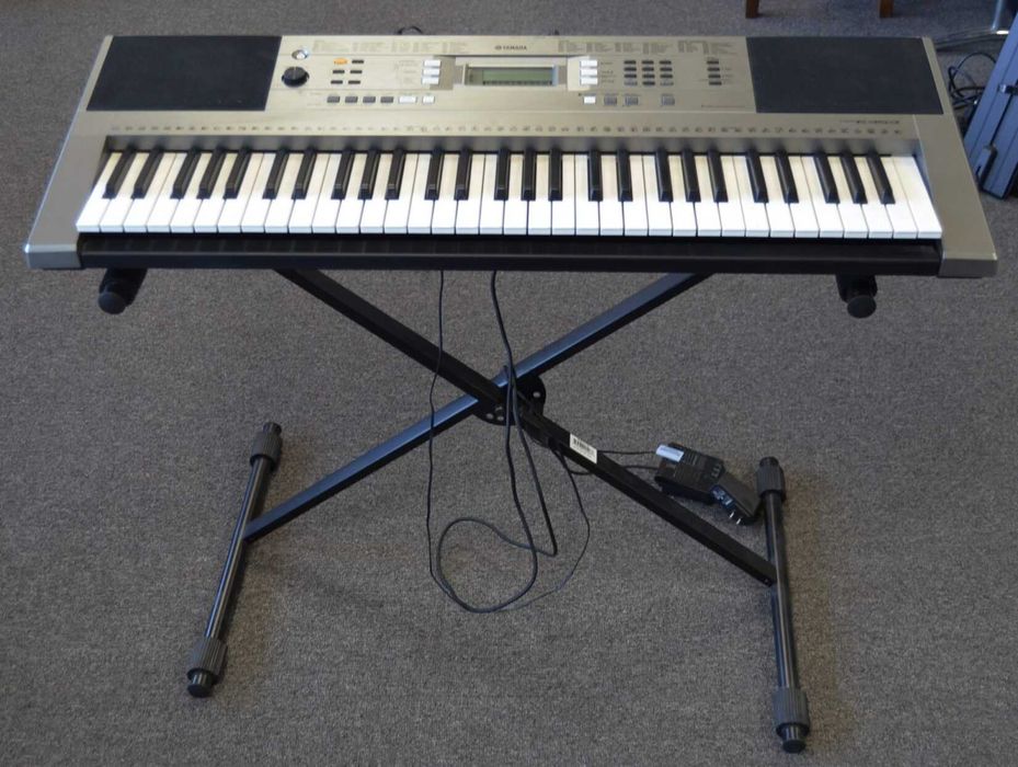 нова стойка за синтезатор пиано клавир yamaha roland korg kawai