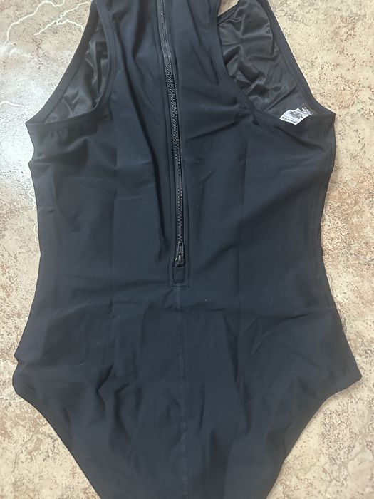 Продам купальники