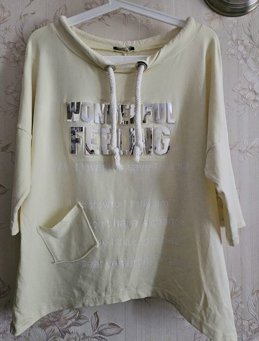 Продам женскую кофту