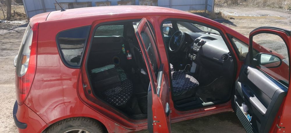 Митсубиси Кольт Mitsubishi Colt